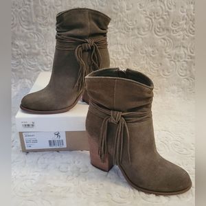 *New Jessica Simpson fringe Booties*